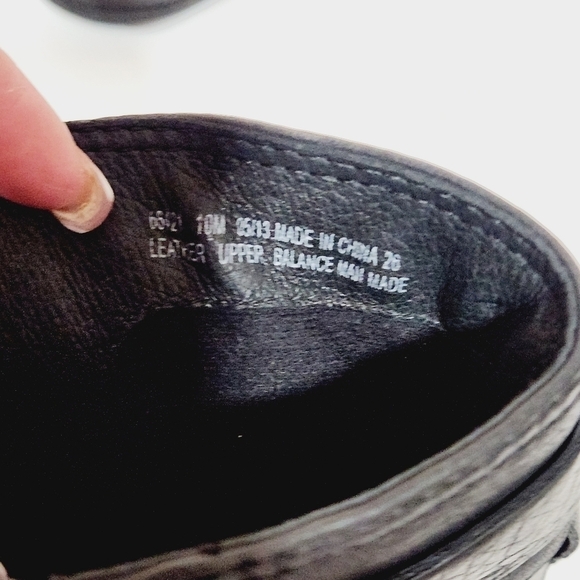 CLARKS Women's Jolissa Topaz Ankle Boot Black Leather Size 10M - Picture 8 of 10